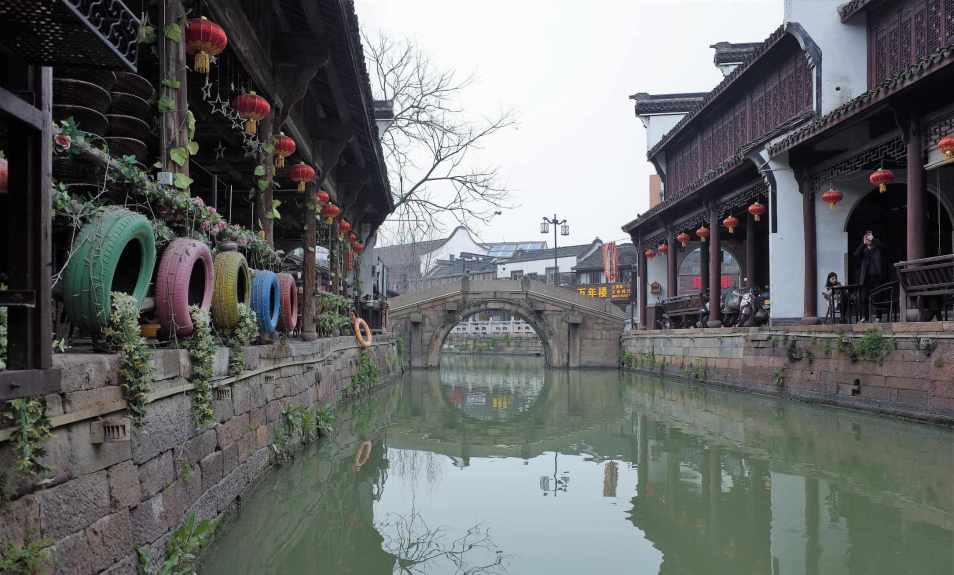 16岁李嫣放寒假回国,李亚鹏接机没被认出,感叹女儿怎么这么好
